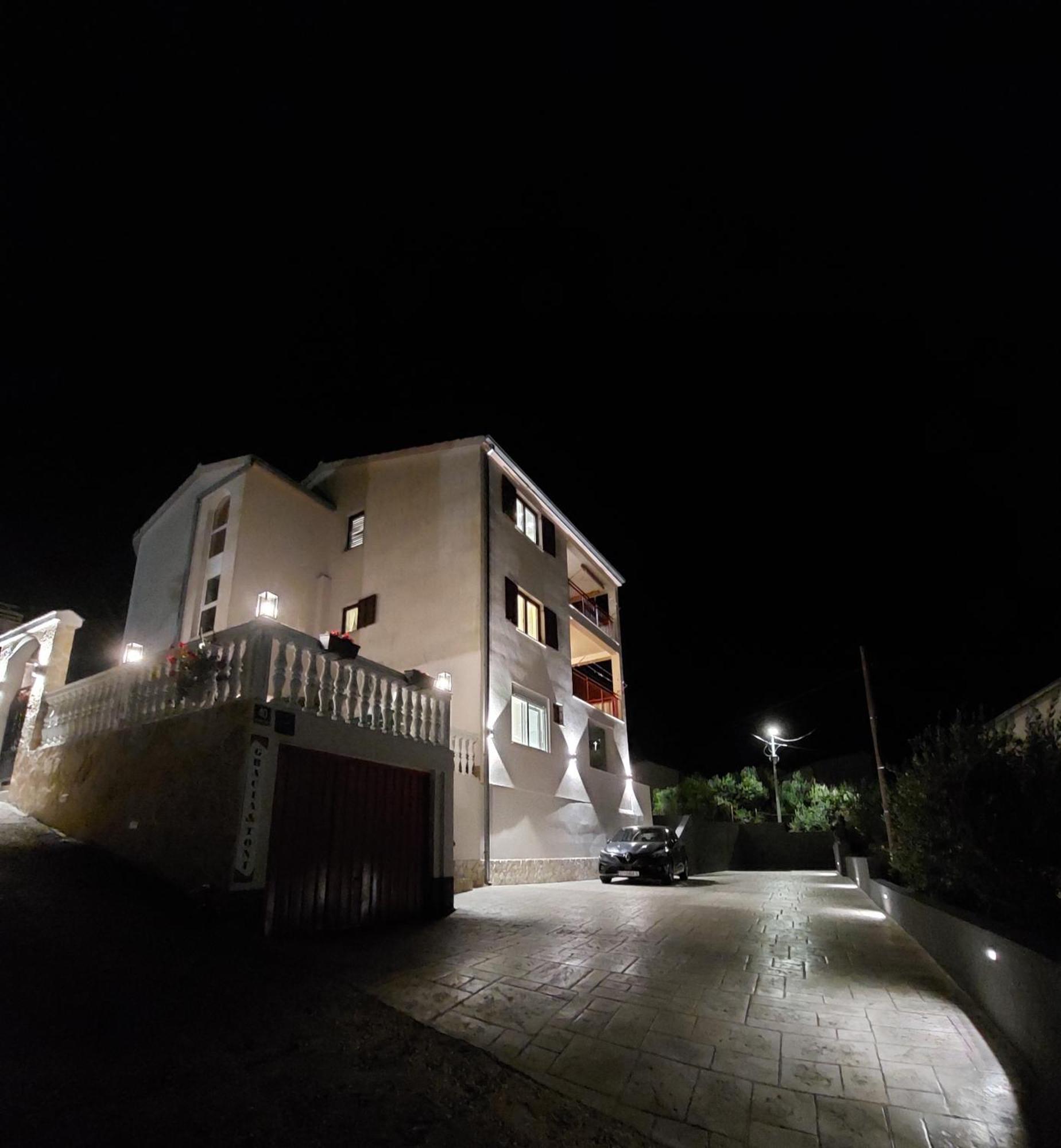 Apartments Gracia & Toni Трогир Экстерьер фото