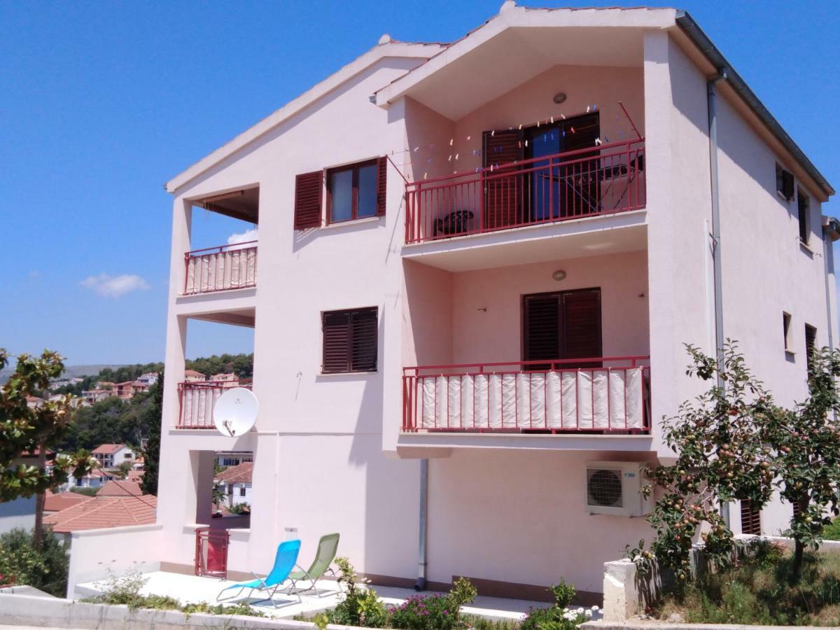 Apartments Gracia & Toni Трогир Экстерьер фото