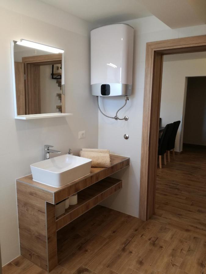 Apartments Gracia & Toni Трогир Экстерьер фото